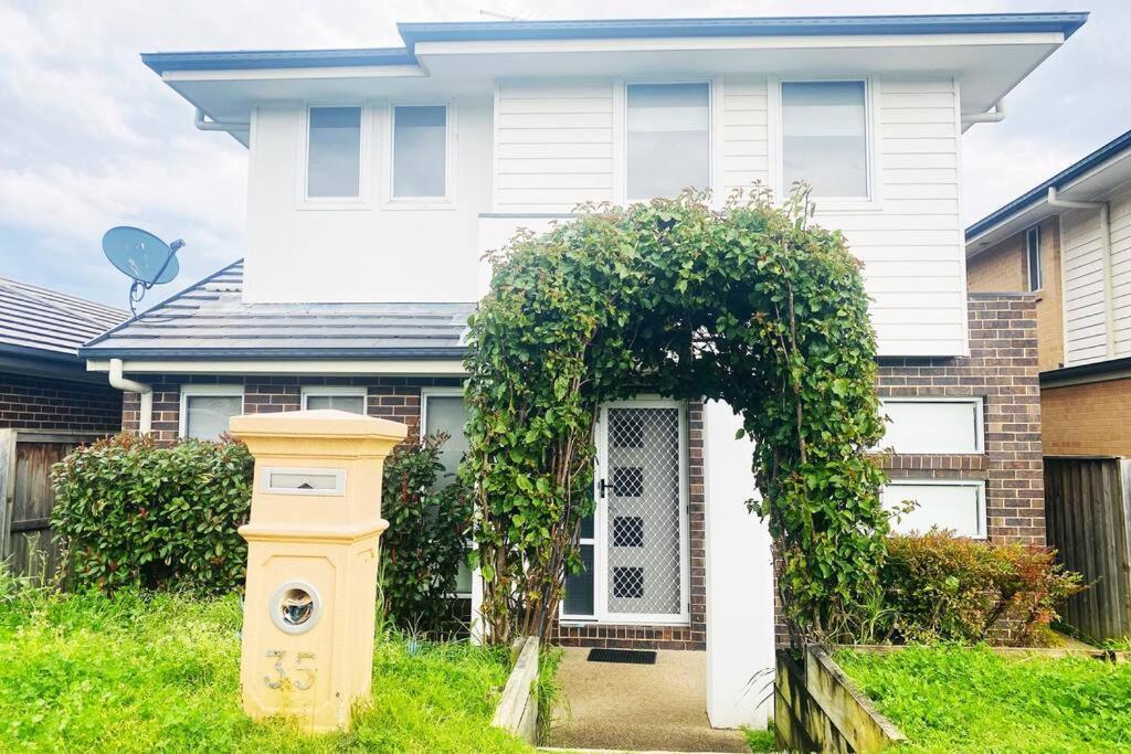 Kellyville 5Br Near Park And Shopping Mall Buitenkant foto